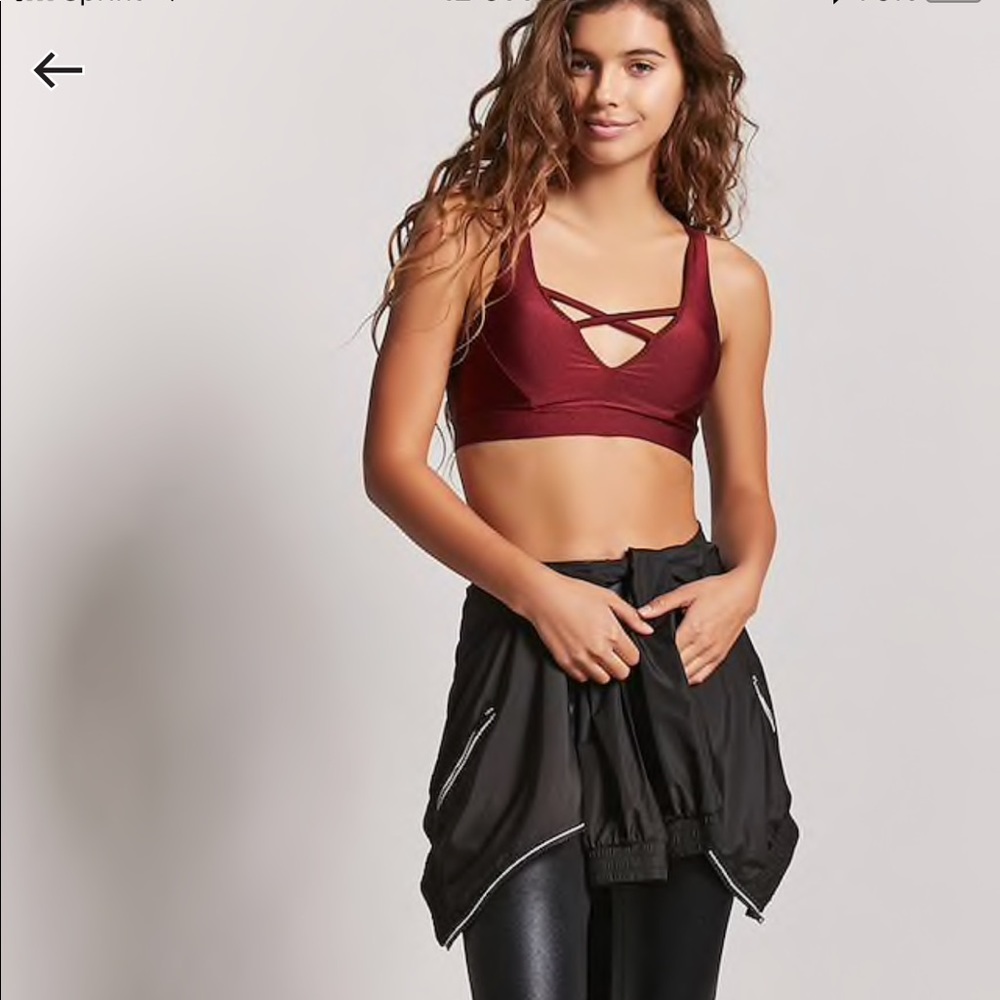 F21 Burgundy Medium Impact Strappy Sports Bra 💪🏽